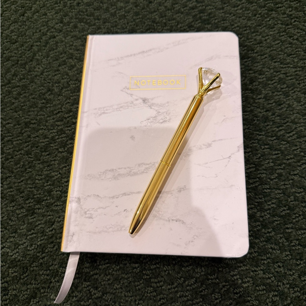 Designworks Ink Lined Journal Marble With Gold and Gold Diamond twist pen